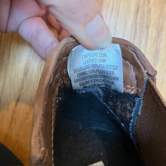 Blondo Lidia waterproof Chelsea bootie in Cognac Nubuck size 6M - Picture 7 of 12